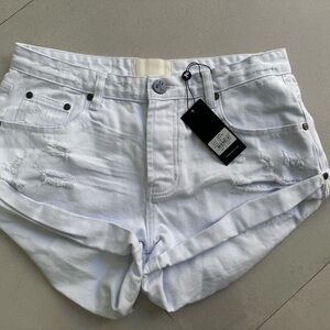 One Teaspoon White Shorts Size 28